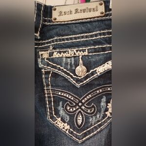 Rock Revival Capris Jeans